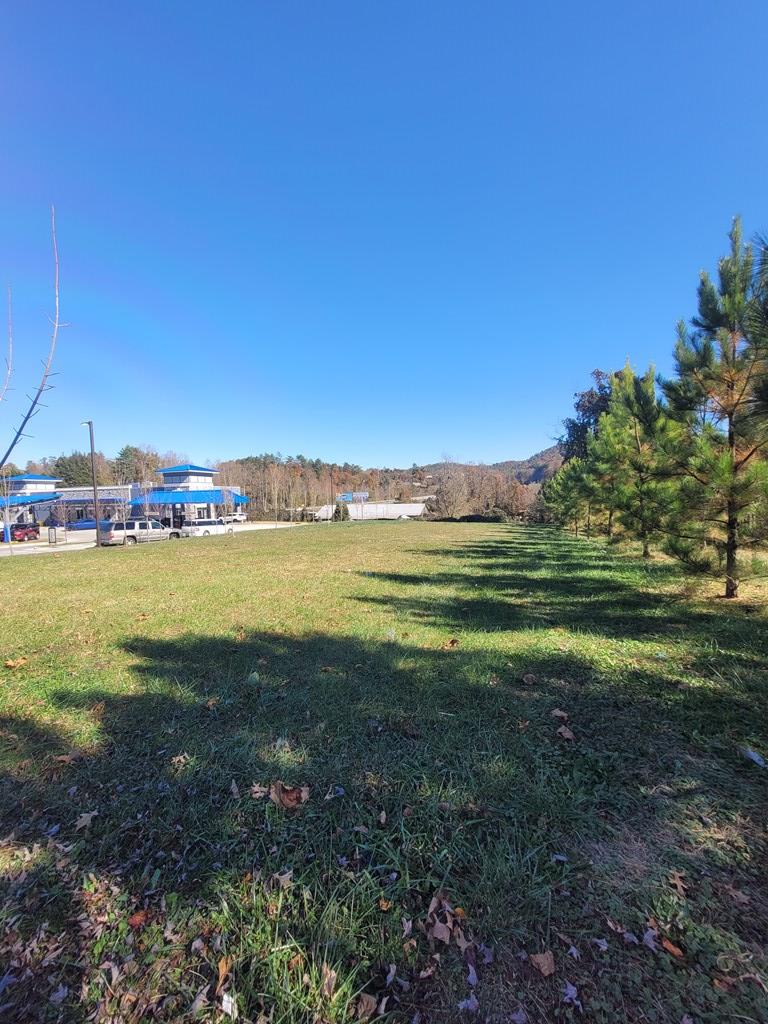 727 Hiwassee Street Murphy NC 28906