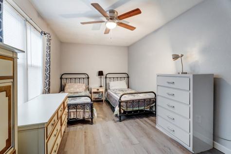 28 Weaver Street Mccaysville GA 30555