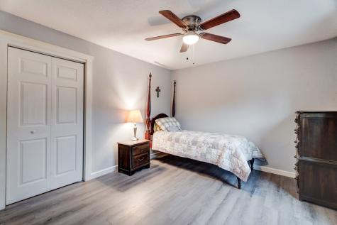 28 Weaver Street Mccaysville GA 30555