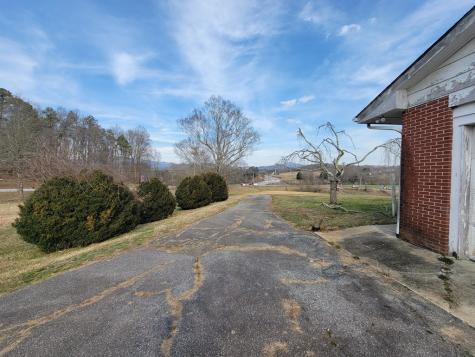 518 E Highway 64 Hayesville NC 28904