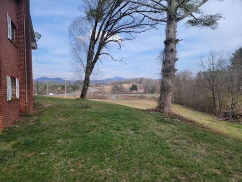 518 E Highway 64 Hayesville NC 28904