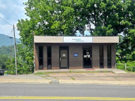 214 E Main Street Robbinsville NC 28771