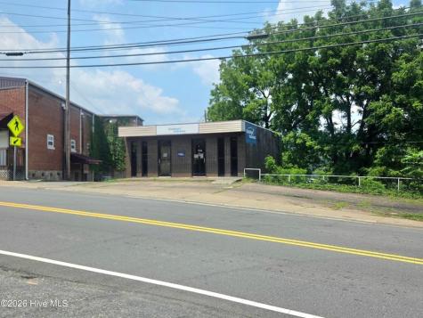214 E Main Street Robbinsville NC 28771