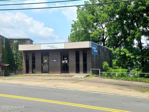 214 E Main Street Robbinsville NC 28771