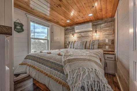 476, 478 Lapidary Lane Young Harris GA 30582