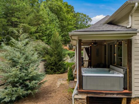 476 Licklog Ridge Hayesville NC 28904