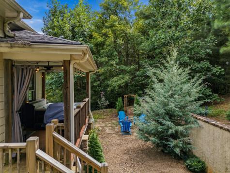 476 Licklog Ridge Hayesville NC 28904