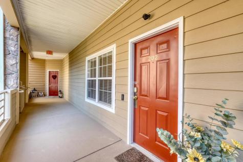 112 Glen Eagle Ct D202 Clayton GA 30525