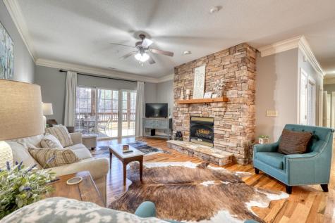 112 Glen Eagle Ct D202 Clayton GA 30525