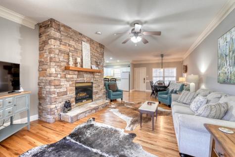 112 Glen Eagle Ct D202 Clayton GA 30525