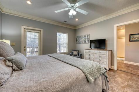 112 Glen Eagle Ct D202 Clayton GA 30525