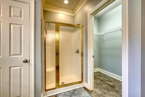 112 Glen Eagle Ct D202 Clayton GA 30525