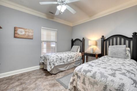112 Glen Eagle Ct D202 Clayton GA 30525