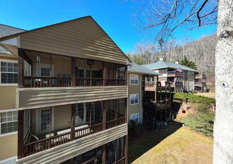 112 Glen Eagle Ct D202 Clayton GA 30525