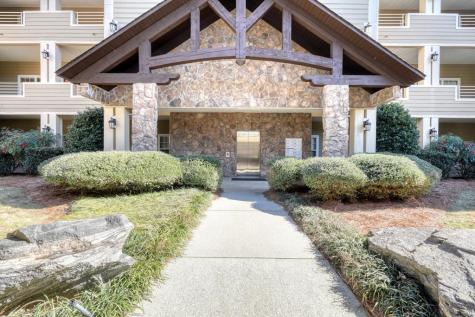 112 Glen Eagle Ct D202 Clayton GA 30525