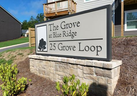 25 Grove Loop Blue Ridge GA 30513
