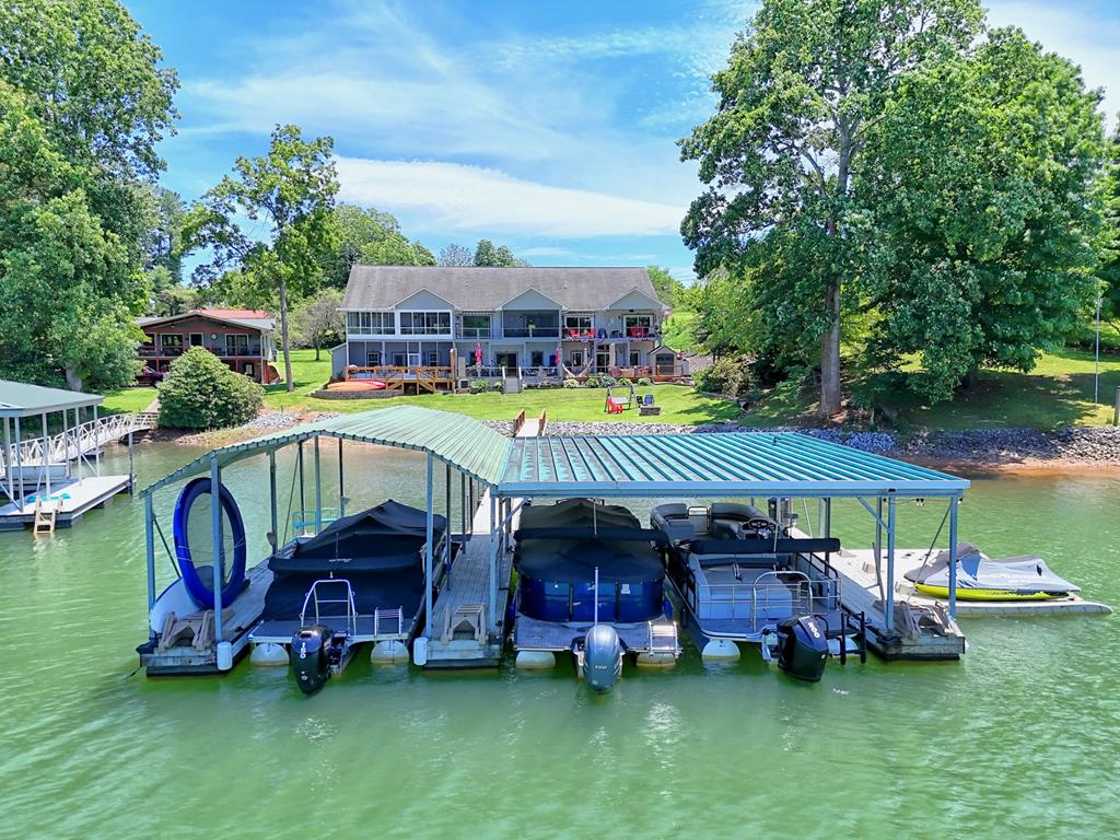209B N Berrong Street Hiawassee GA 30546