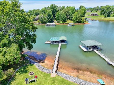 209B N Berrong Street Hiawassee GA 30546