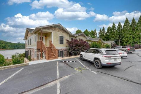 1409 Lakeside Road Hiawassee GA 30546
