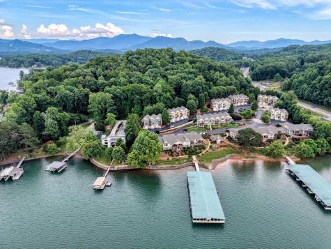 1409 Lakeside Road Hiawassee GA 30546