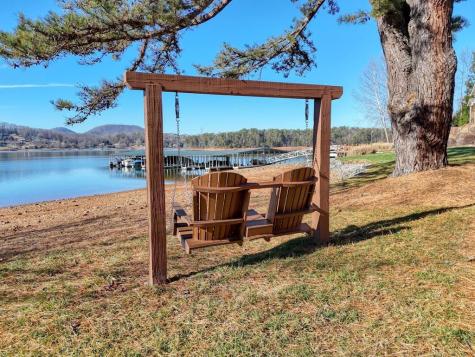 1409 Lakeside Road Hiawassee GA 30546