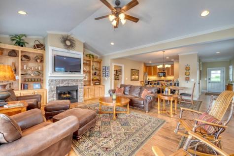 1409 Lakeside Road Hiawassee GA 30546