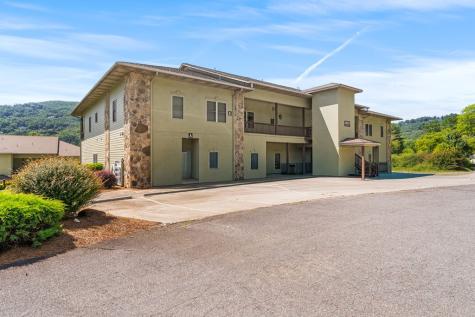 1724 Watercrest Way Young Harris GA 30582