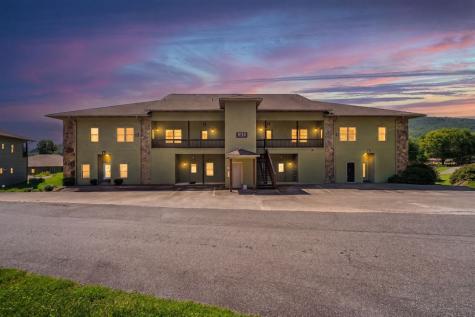 1724 Watercrest Way Young Harris GA 30582