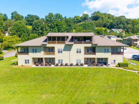 1724 Watercrest Way Young Harris GA 30582