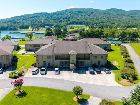 1724 Watercrest Way Young Harris GA 30582
