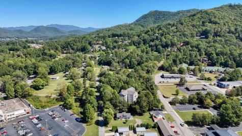 121 River Street Hiawassee GA 30546