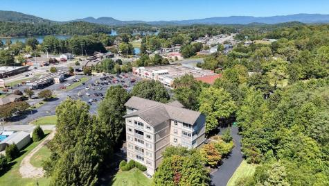 121 River Street Hiawassee GA 30546