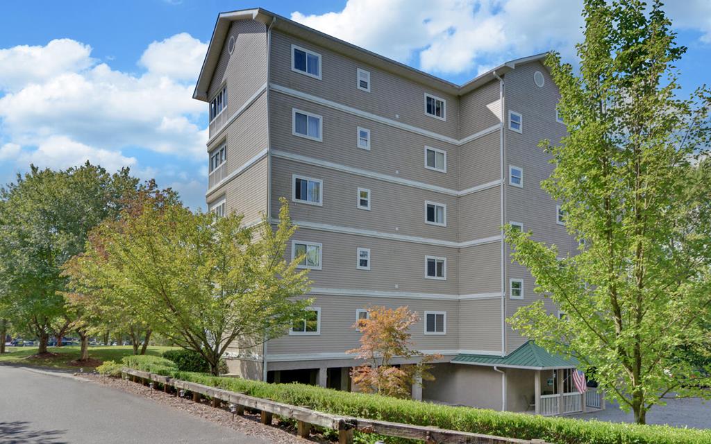 121 River Street #4-C Hiawassee GA 30546