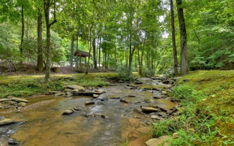 136 Whispering Ridge Court Ellijay GA 30540