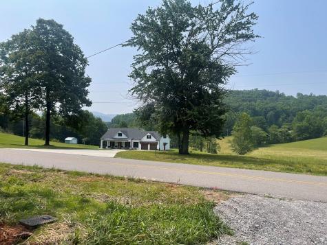 823 Hidden Lake Road Blairsville GA 30512
