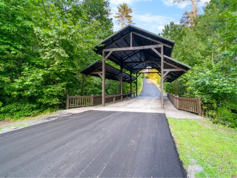 32R Roaring Forks Lane Ellijay GA 30540