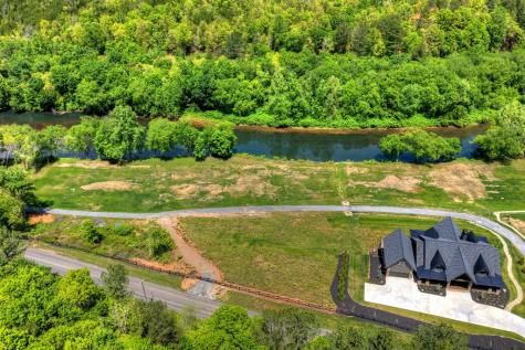 1733 Grassy Creek Road Copperhill TN 37317