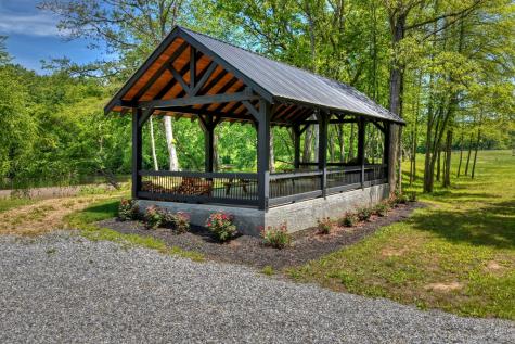 1733 Grassy Creek Road Copperhill TN 37317