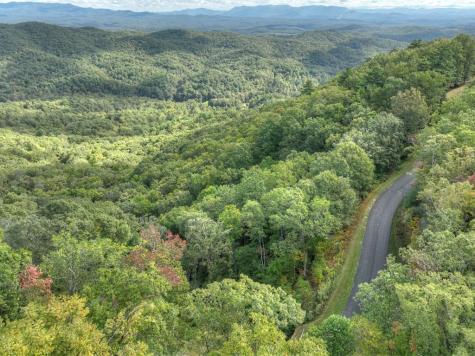 Lot 25 Utana Bluffs Trail Ellijay GA 30540
