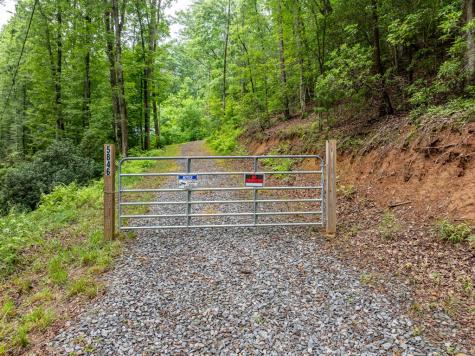 5846 Gates Chapel Road Ellijay GA 30540