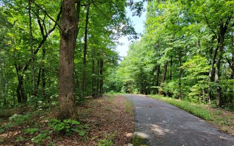 29 Oak Ridge North Hayesville NC 28904