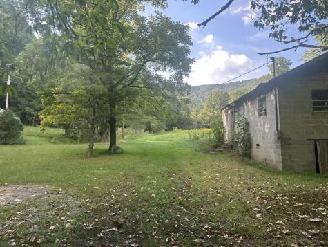 191 NW Roach Cove Road Hayesville NC 28904