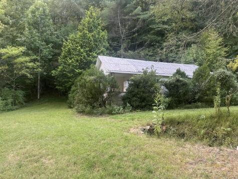 191 NW Roach Cove Road Hayesville NC 28904
