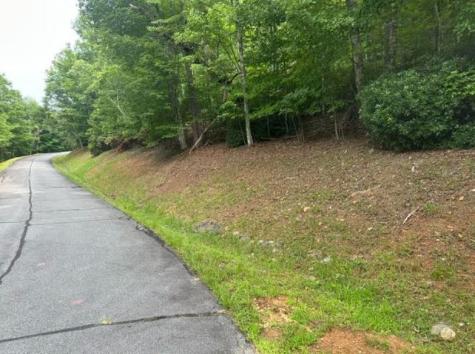 2 Thunder Road Hayesville NC 28904