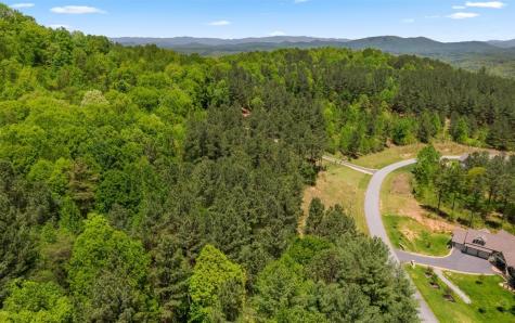 LT158 Stables Loop Blairsville GA 30512