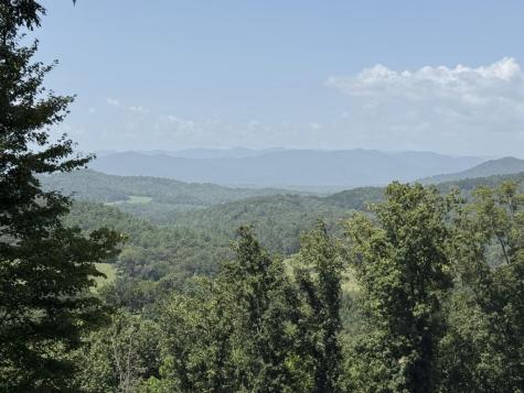 29A Grand Laurel Brasstown NC 28902