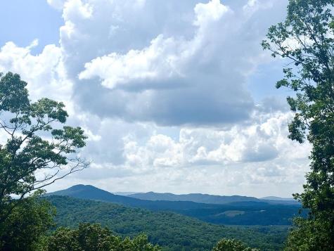 29A Grand Laurel Brasstown NC 28902