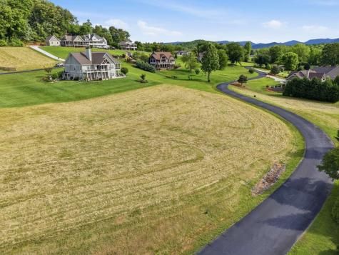 25 Mcintosh Circle Hayesville NC 28904