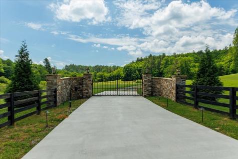 5260 Hardscrabble Road Mineral Bluff GA 30559