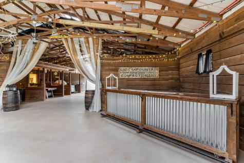 86 Stable Gate Drive Blairsville GA 30512